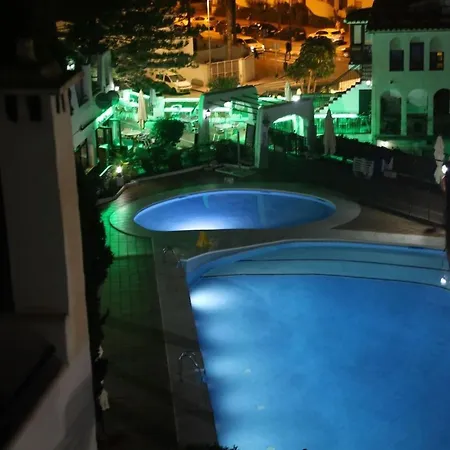 En Pueblo Evita Con Piscina Y Terraza Apartment Benalmádena