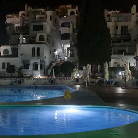 En Pueblo Evita Con Piscina Y Terraza Apartment Benalmádena