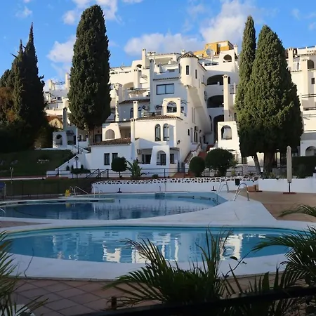 Apartment En Pueblo Evita Con Piscina Y Terraza Benalmádena